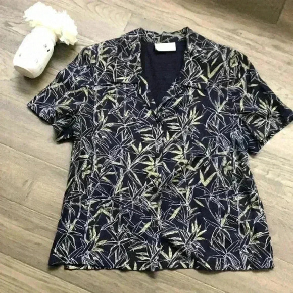 🌼4/$30🌼michael Phillips | Vintage leaf tshirt button down - Picture 1 of 7